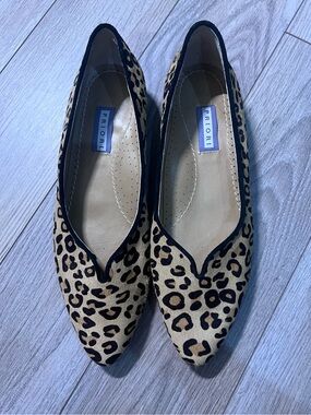 Leopard Print Pointed Toe Flats - Women's Animal Print Ballet Flats